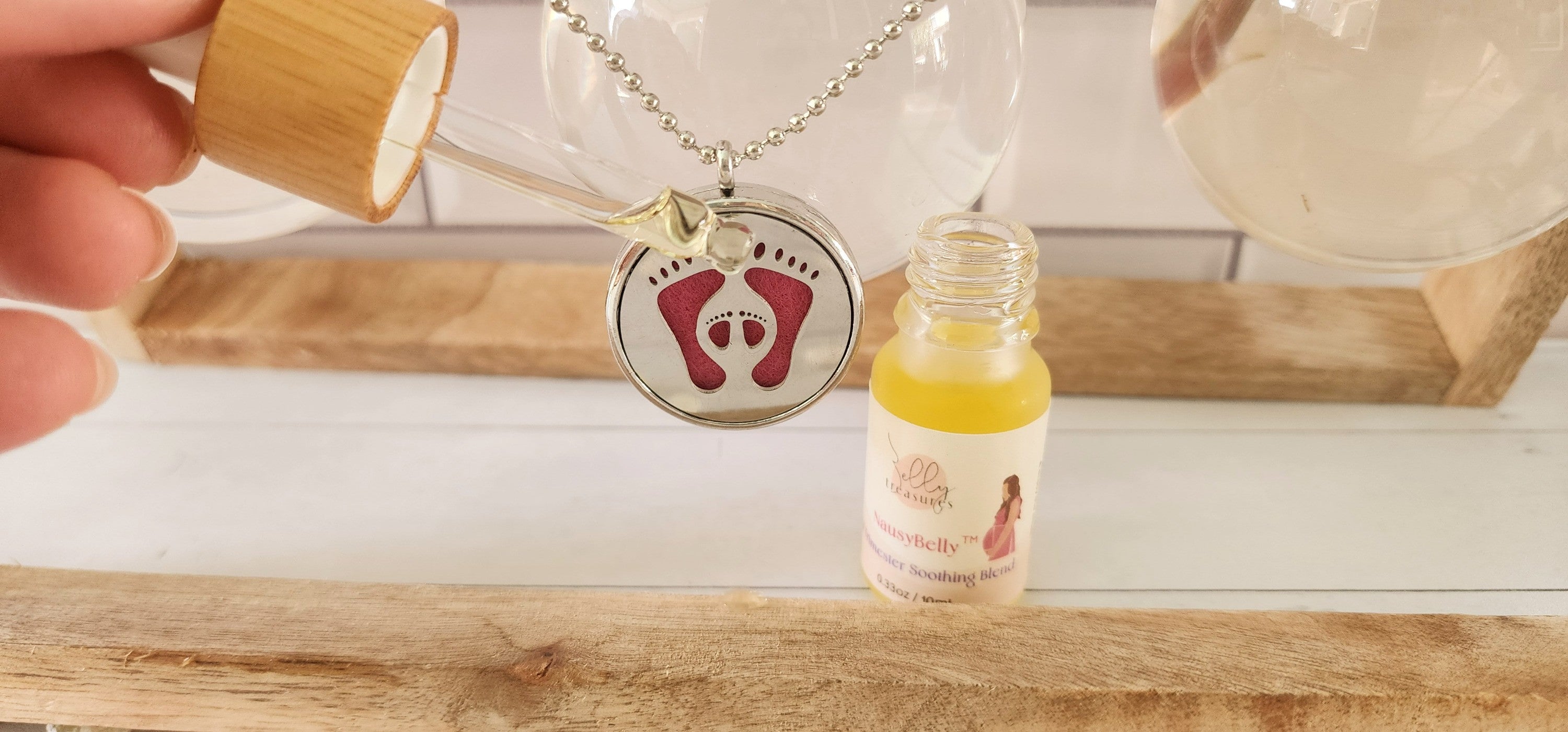 NausyBelly- First Trimester Soothing Blend With Necklace