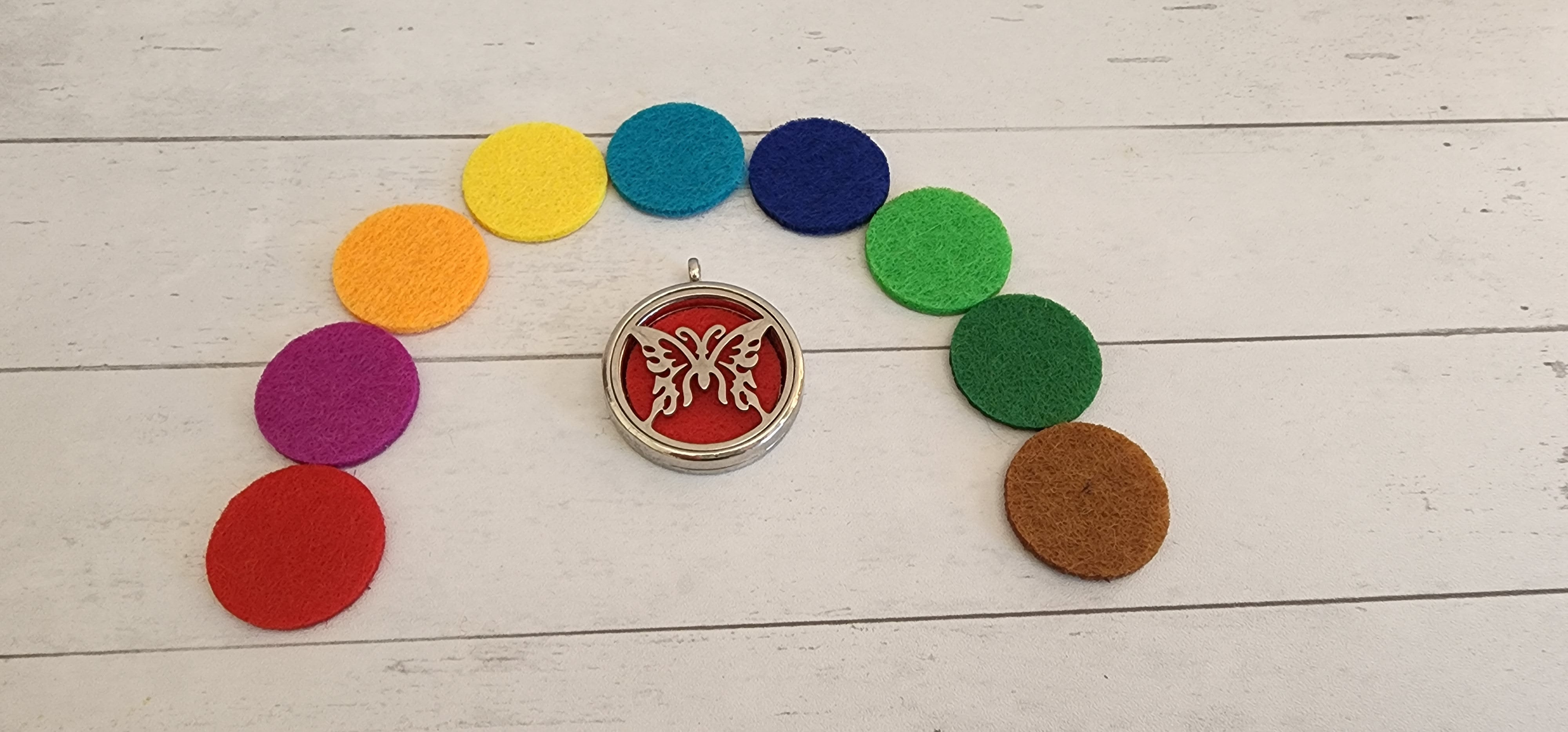 Pregnancy Kit No.3- StretchySkin + 2 Dropper bottles With A Necklace