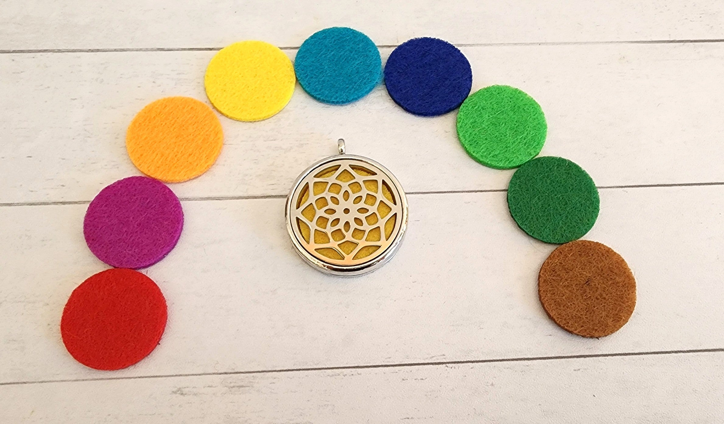 "Flower Mandala" Necklace Pendent For Belly Treasure Blends