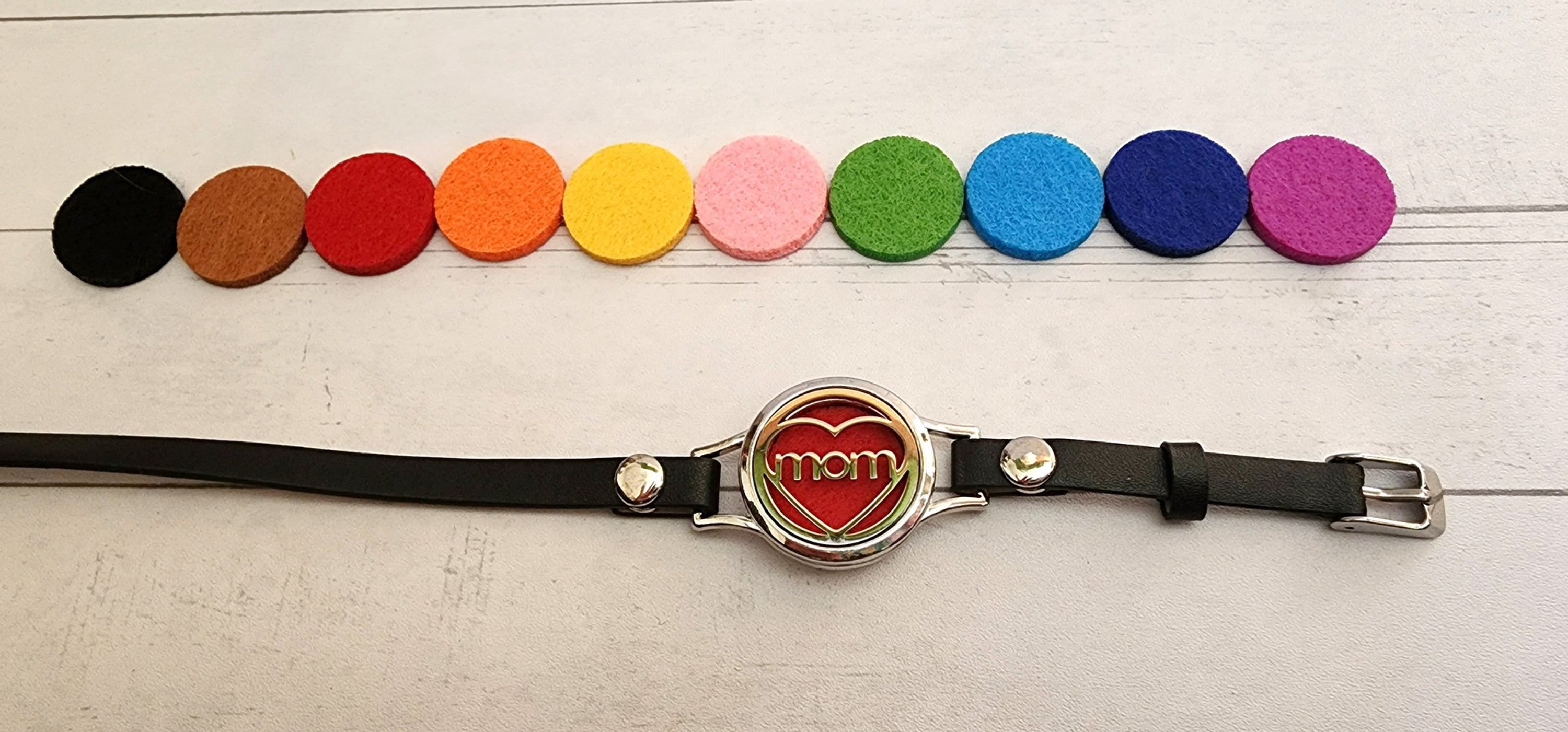 "Mom" Bracelet Pendent For Belly Treasure Blends